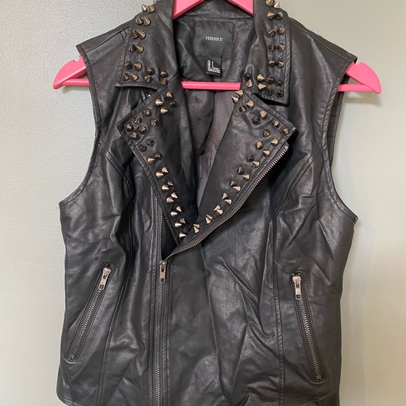 Forever 21 studded vest black large - Picture 2 of 7